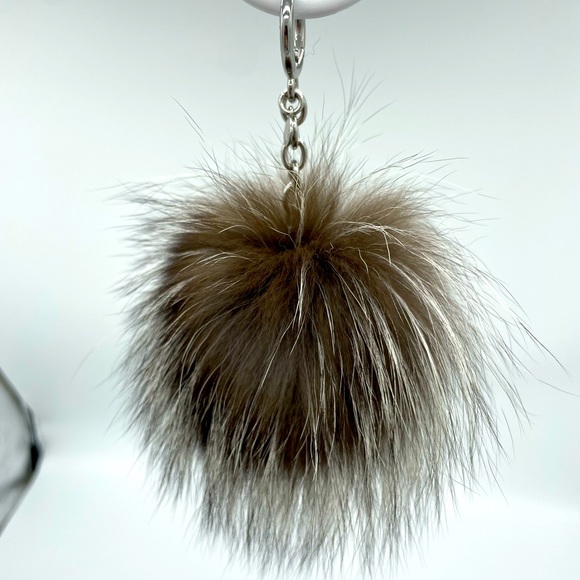 Rare Discontinued Michael Kors Fur Pom-Pom Key Chain - Picture 2 of 3
